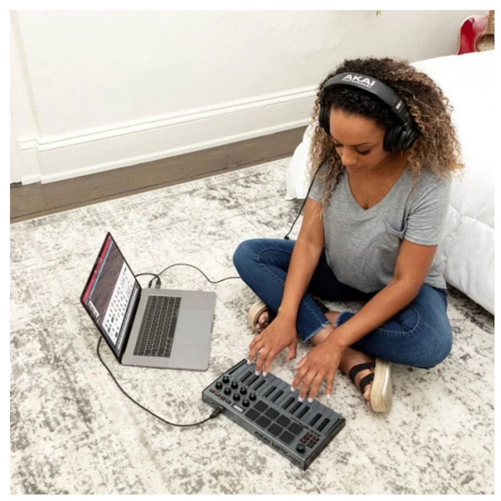 Akai MPK MINI Compact MIDI Keyboard and Pad Controller - Image 26