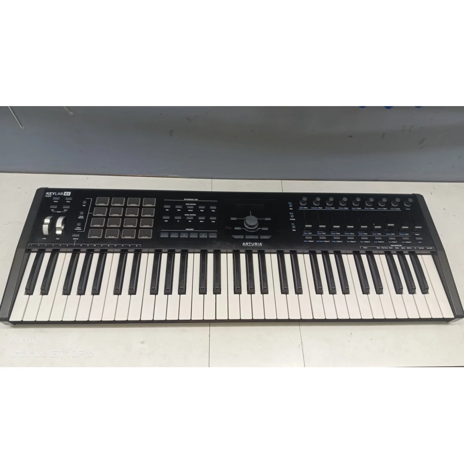 Arturia Keylab 61 MKII Midi Keyboard Controller with VC9 Software Bundle - Open Box