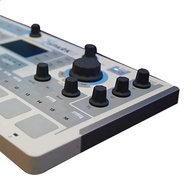 Arturia Sparkle Compact Hybrid Drum Machine Midi Interface - Image 4