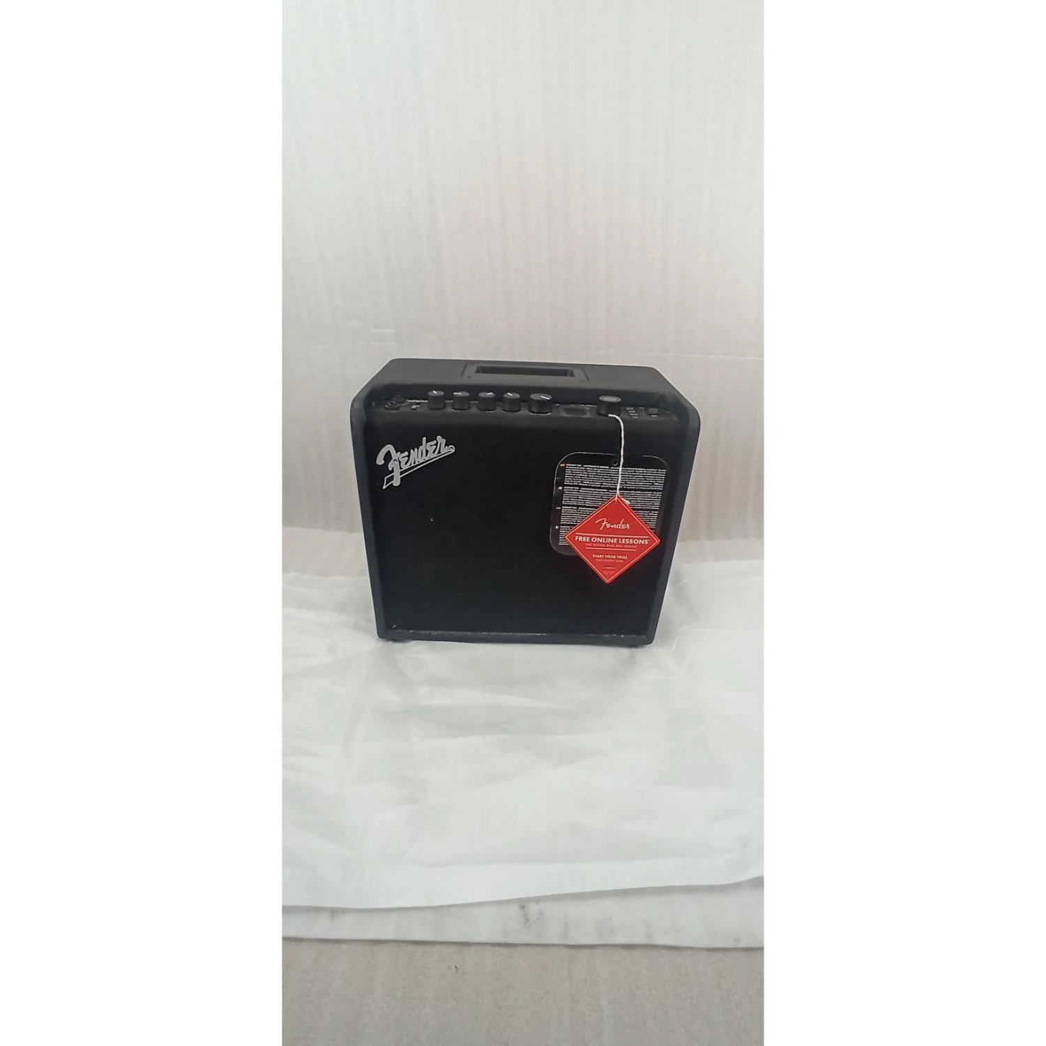 Fender Mustang LT25 Guitar Amplifier - Open Box - Image 4