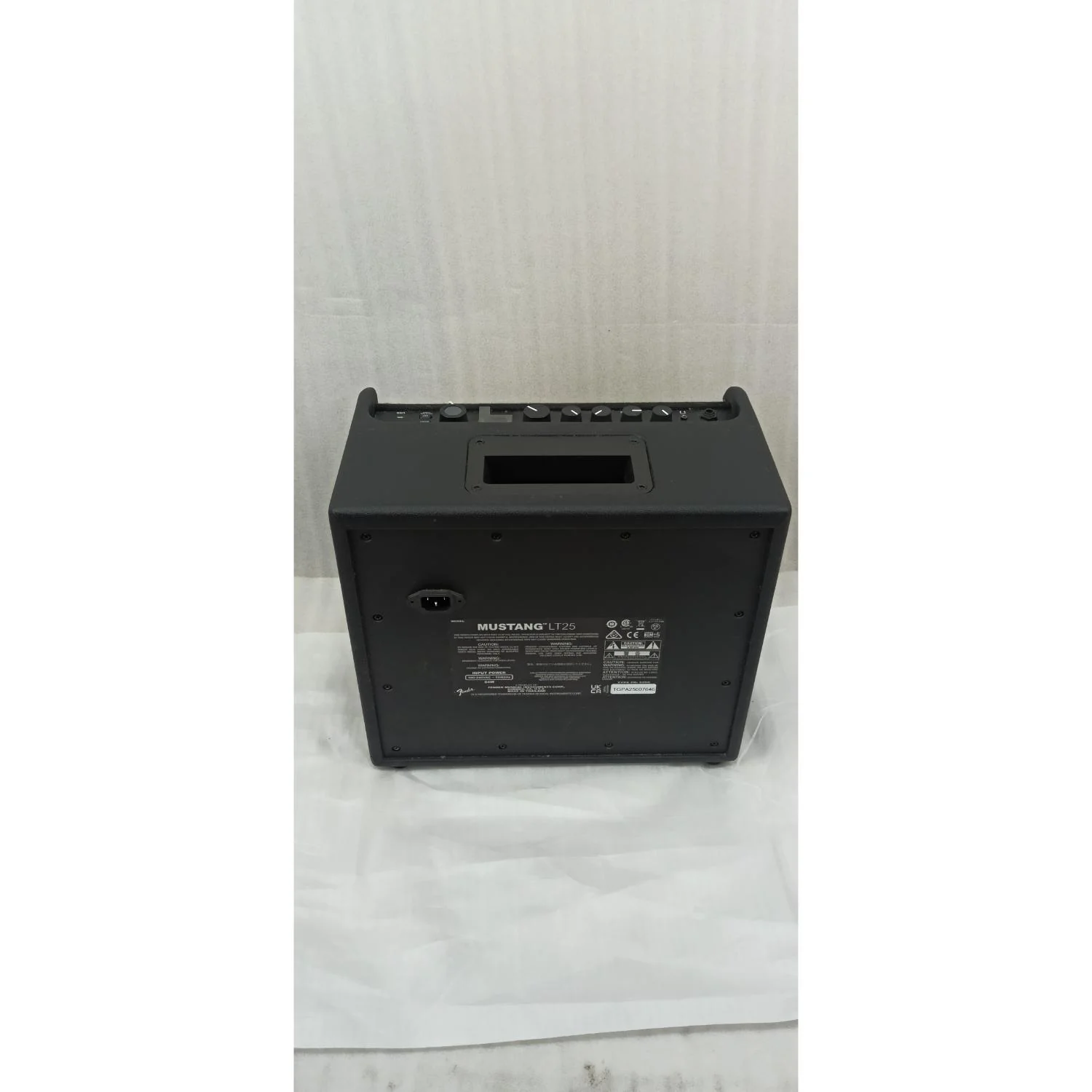 Fender Mustang LT25 Guitar Amplifier - Open Box - Image 5