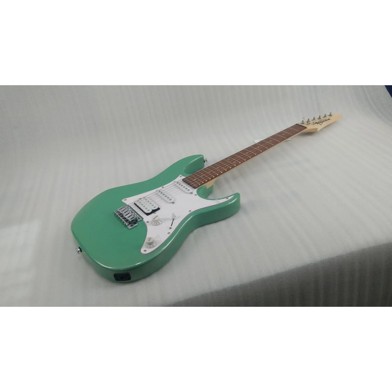 Ibanez GRX40 RG Gio Series Maple Neck 6 String Electric Guitar  - Open Box B Stock - Image 11