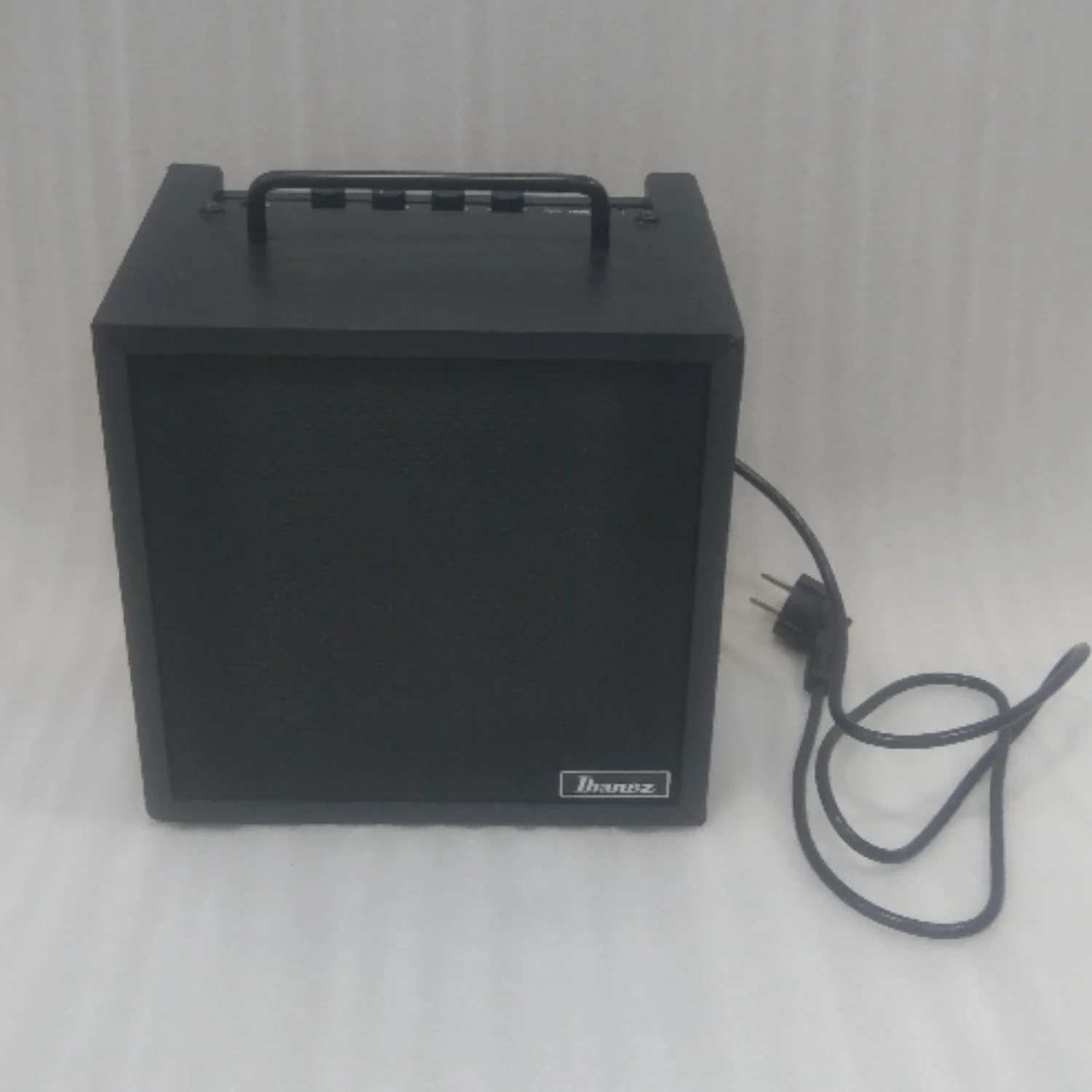 Ibanez IBZ10BV2-U 10W Combo Bass Amplifier - Open Box B Stock - Image 4