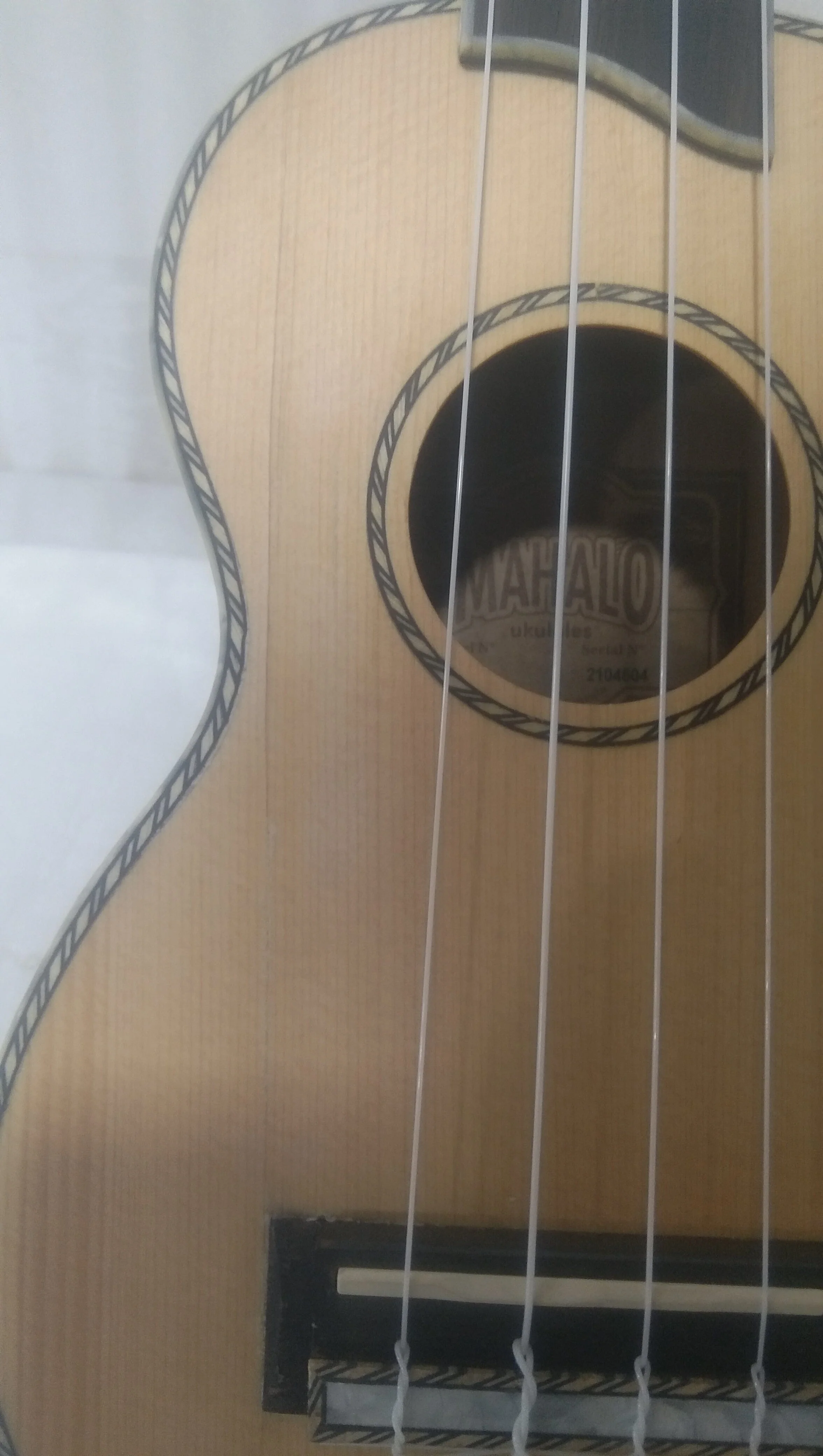 Mahalo MP1E Pearl Series Semi Electric Soprano Ukulele - Open Box B Stock - Image 2