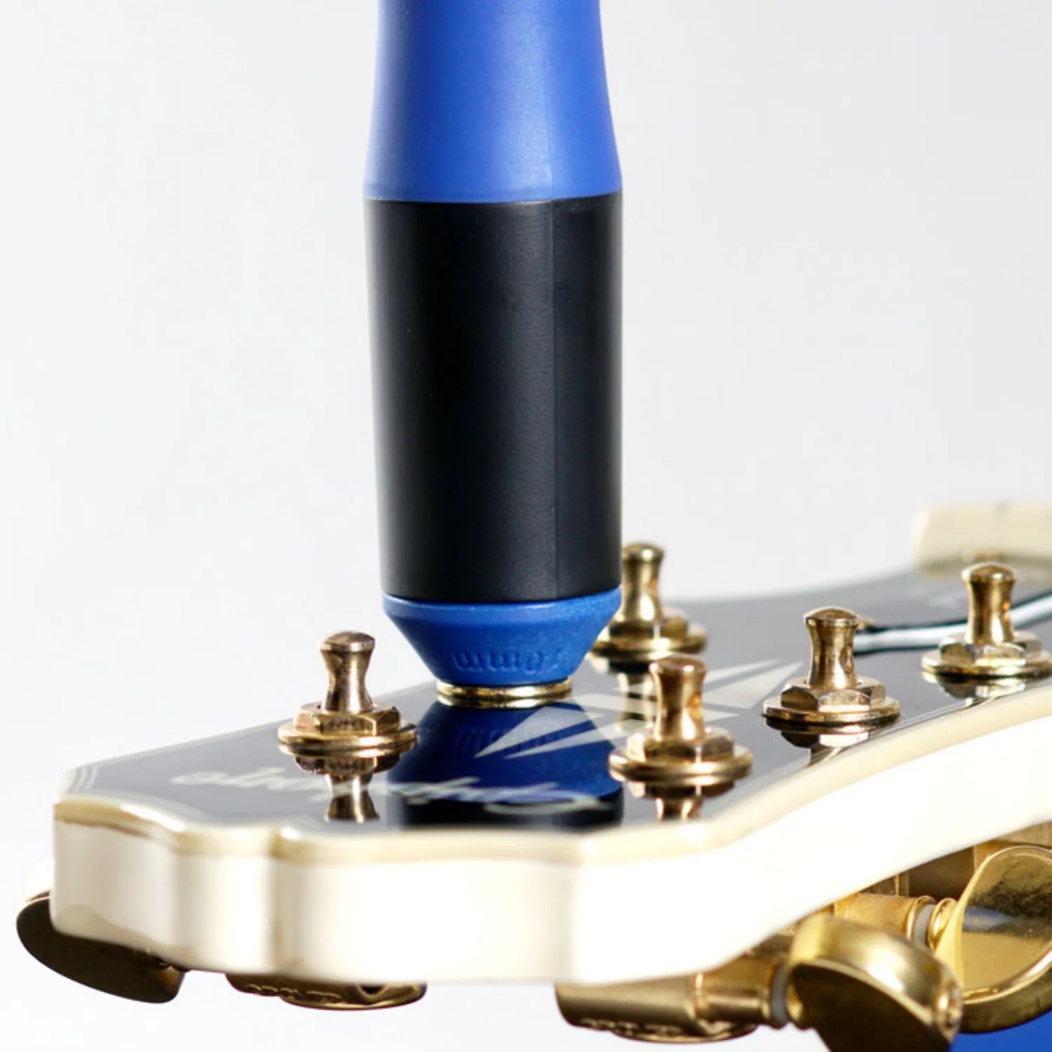 Music Nomad MN221 GRIP Rubber Lined Dual Bearing Peg Winder - Image 9