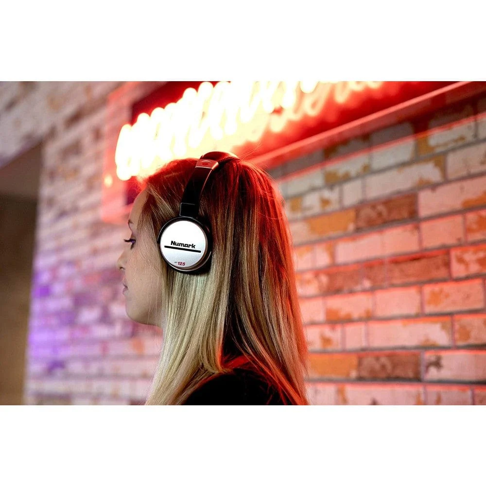Numark HF-125 Dual-Cup DJ Headphones - Image 6
