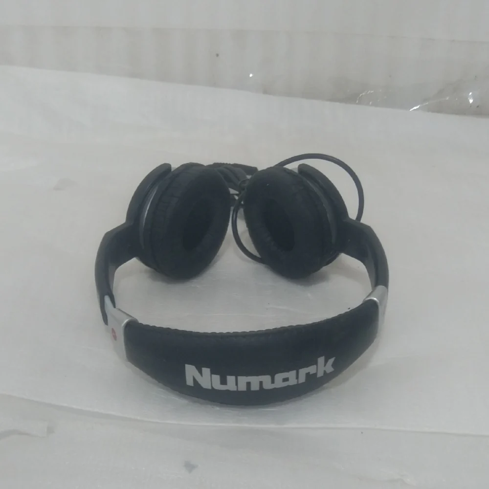 Numark HF-125 Dual-Cup DJ Headphones - Open Box B Stock - Image 3