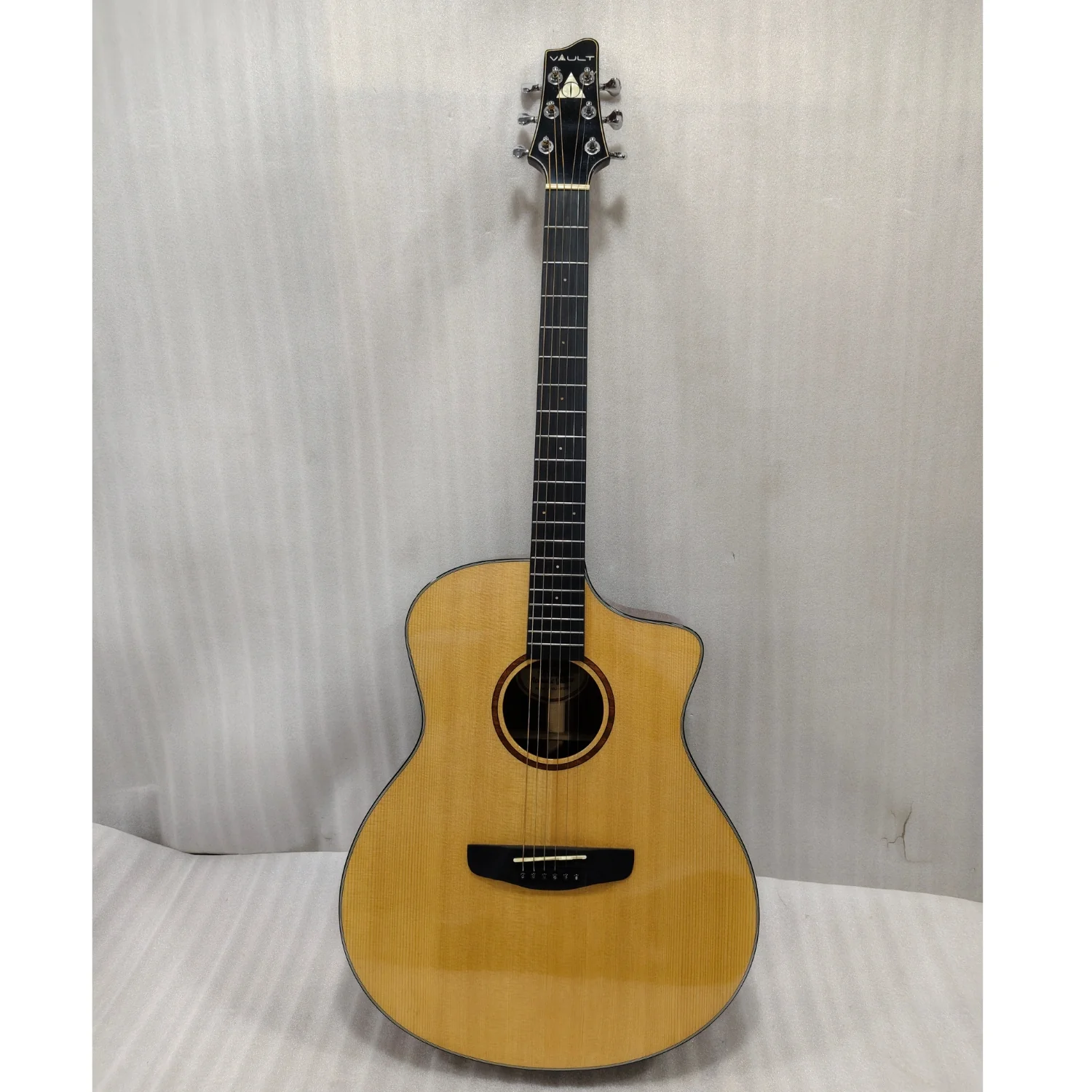 Vault Artisan Premium Electro-Acoustic Guitar with Solid Spruce Top, Solid Mahogany Back and Sides and Fishman Pickup - Open Box