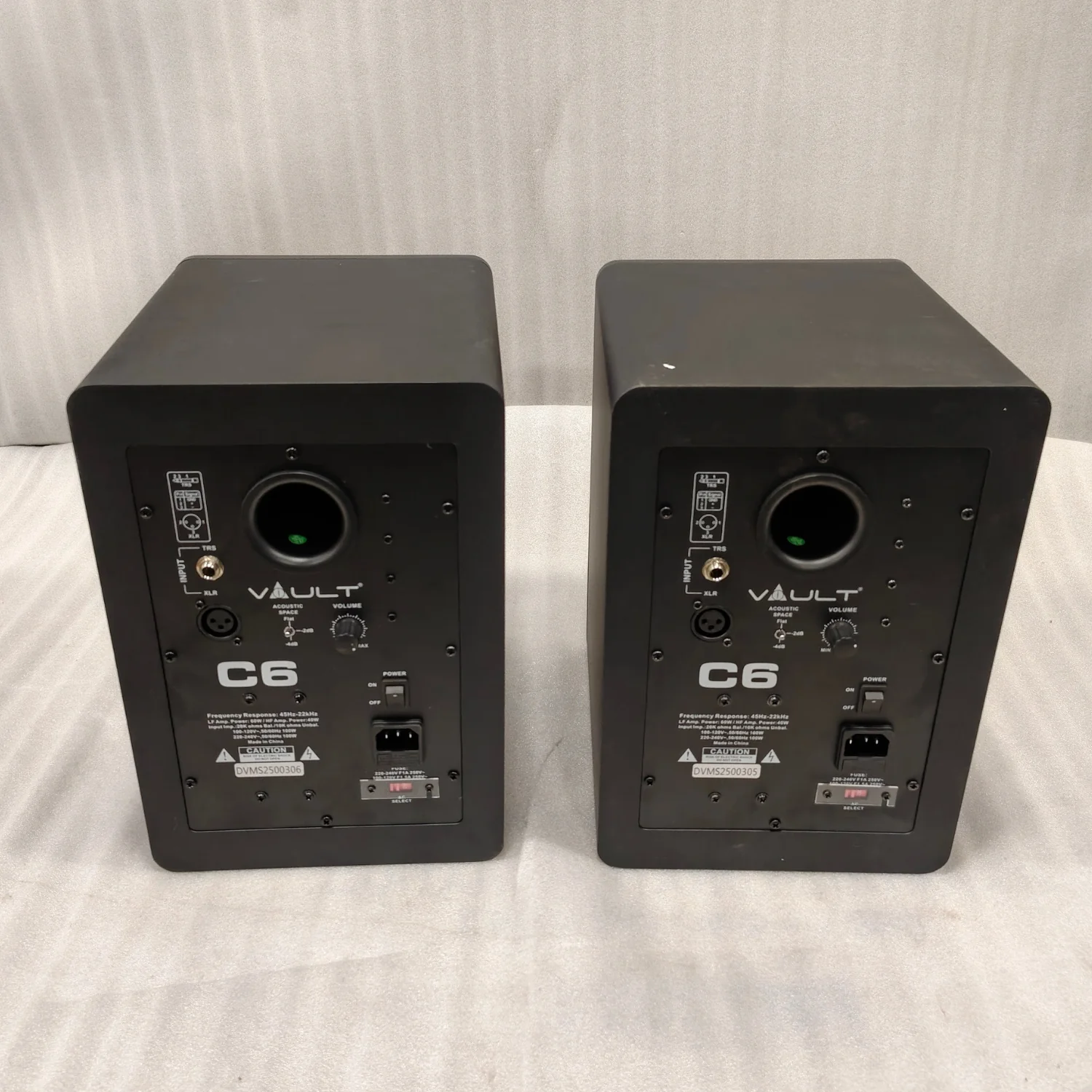 Vault C6 6" Powered Studio Monitors With Isolation Foam Pads - Pair - Open Box - Image 4