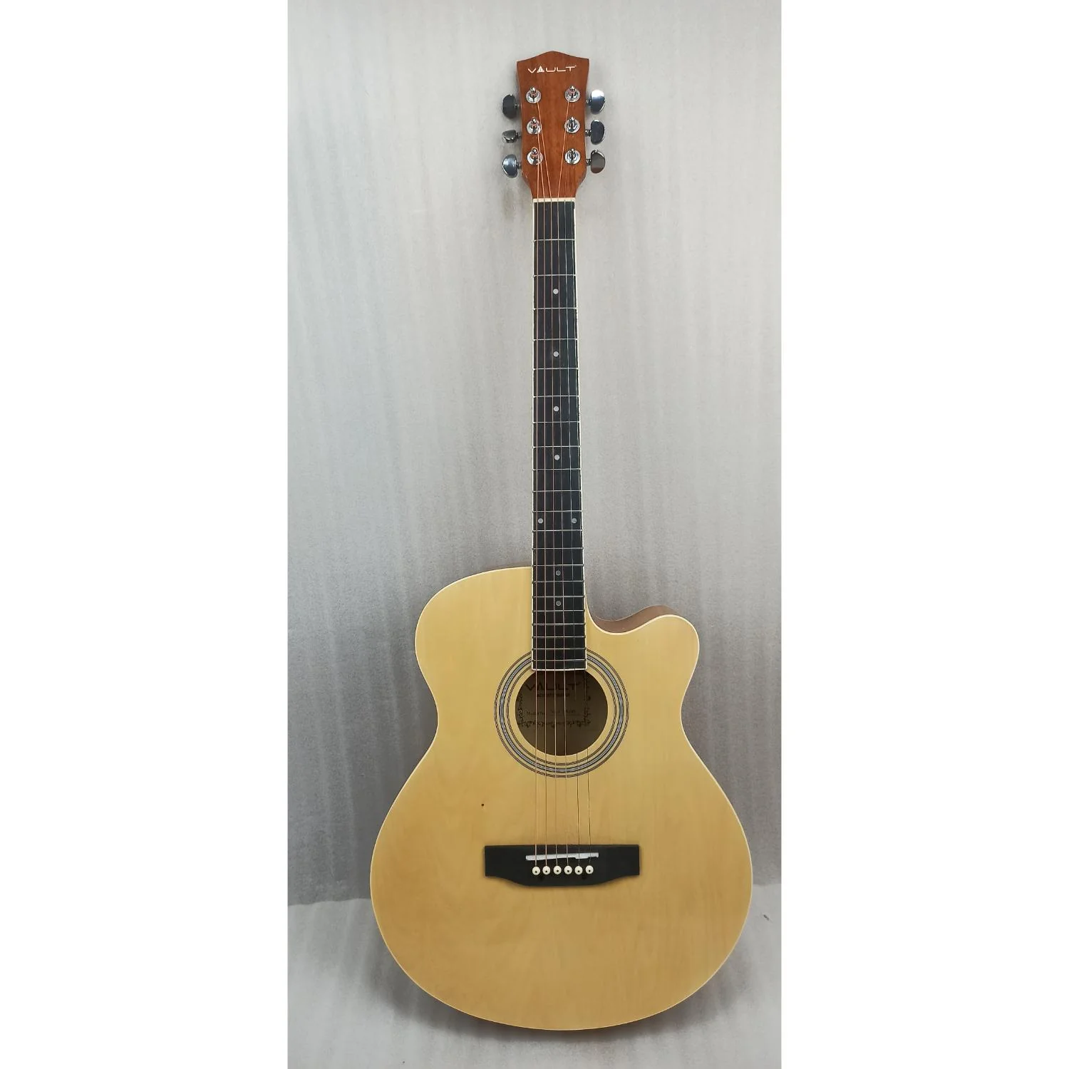 Vault EA20 Guitar Kit with Learn to Play Ebook, Bag, Strings, Straps, Picks, String winder & Polishing Cloth - 40 inch Cutaway Acoustic Guitar - Open Box B Stock - Image 13