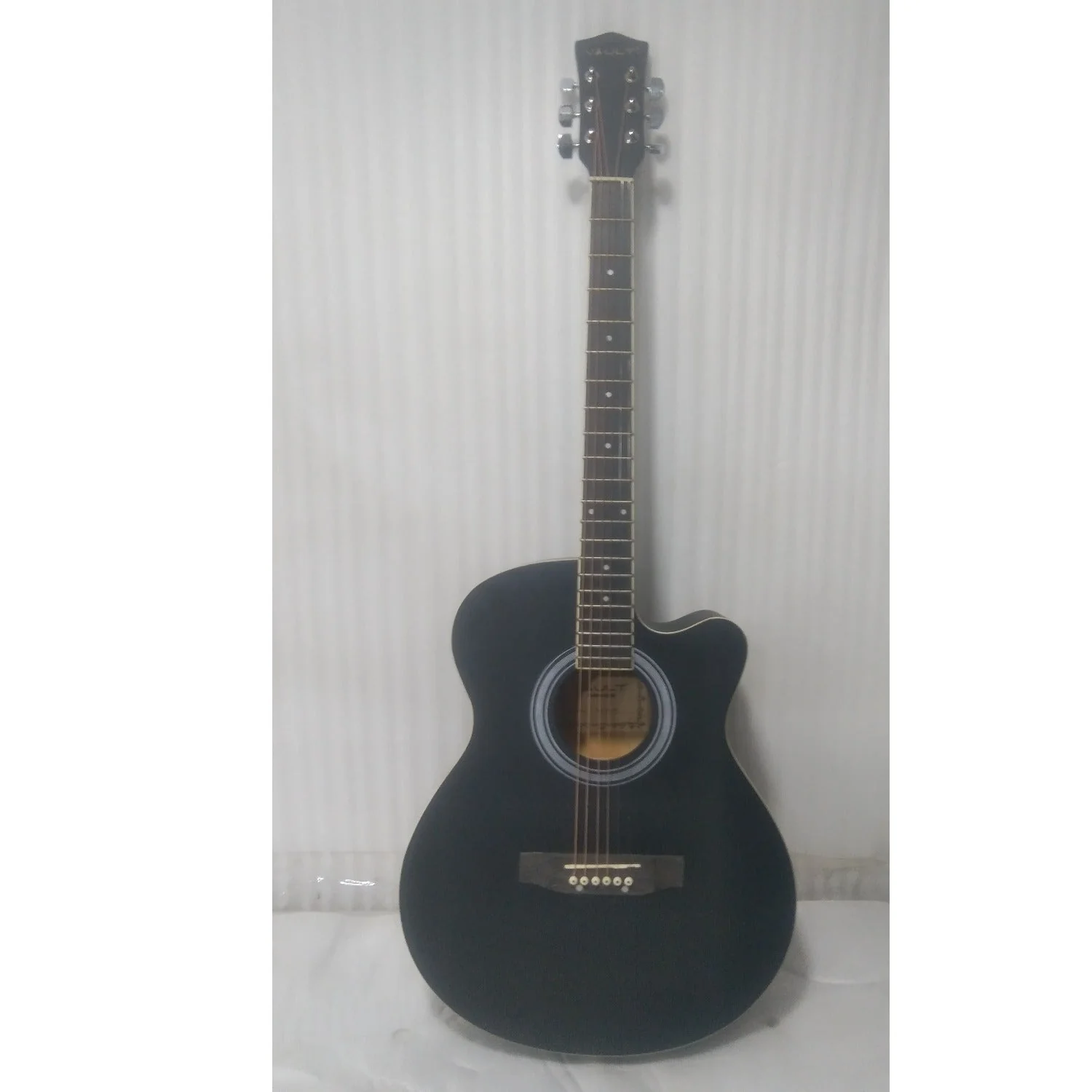 Vault EA20 40 inch Cutaway Acoustic Guitar - Open Box B Stock - Image 5