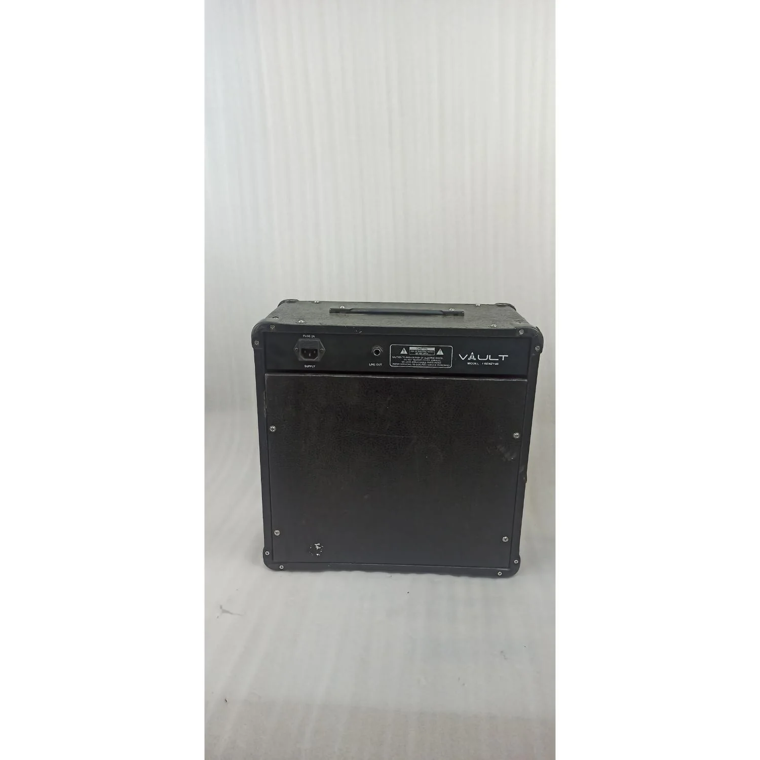 Vault Frenzy 40 Watt Combo Guitar Amplifier with Analog Distortion, Reverb & Delay All Playable Together - Open Box B Stock - Image 10