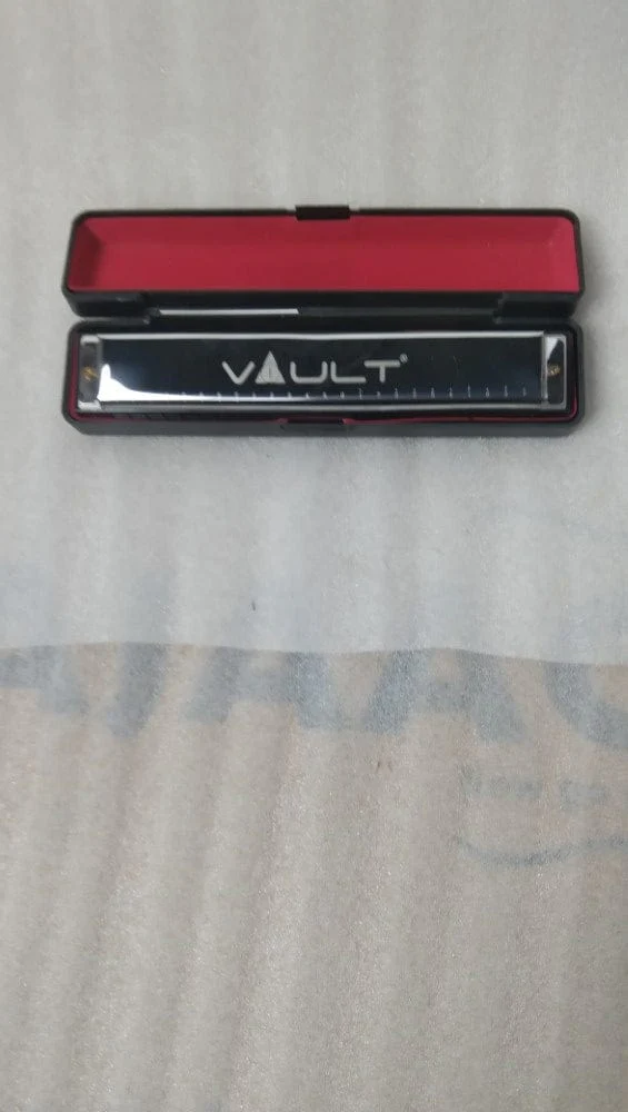 Vault HA1020 24-Hole Beginner Harmonica - Key of C - Open Box B Stock - Image 2