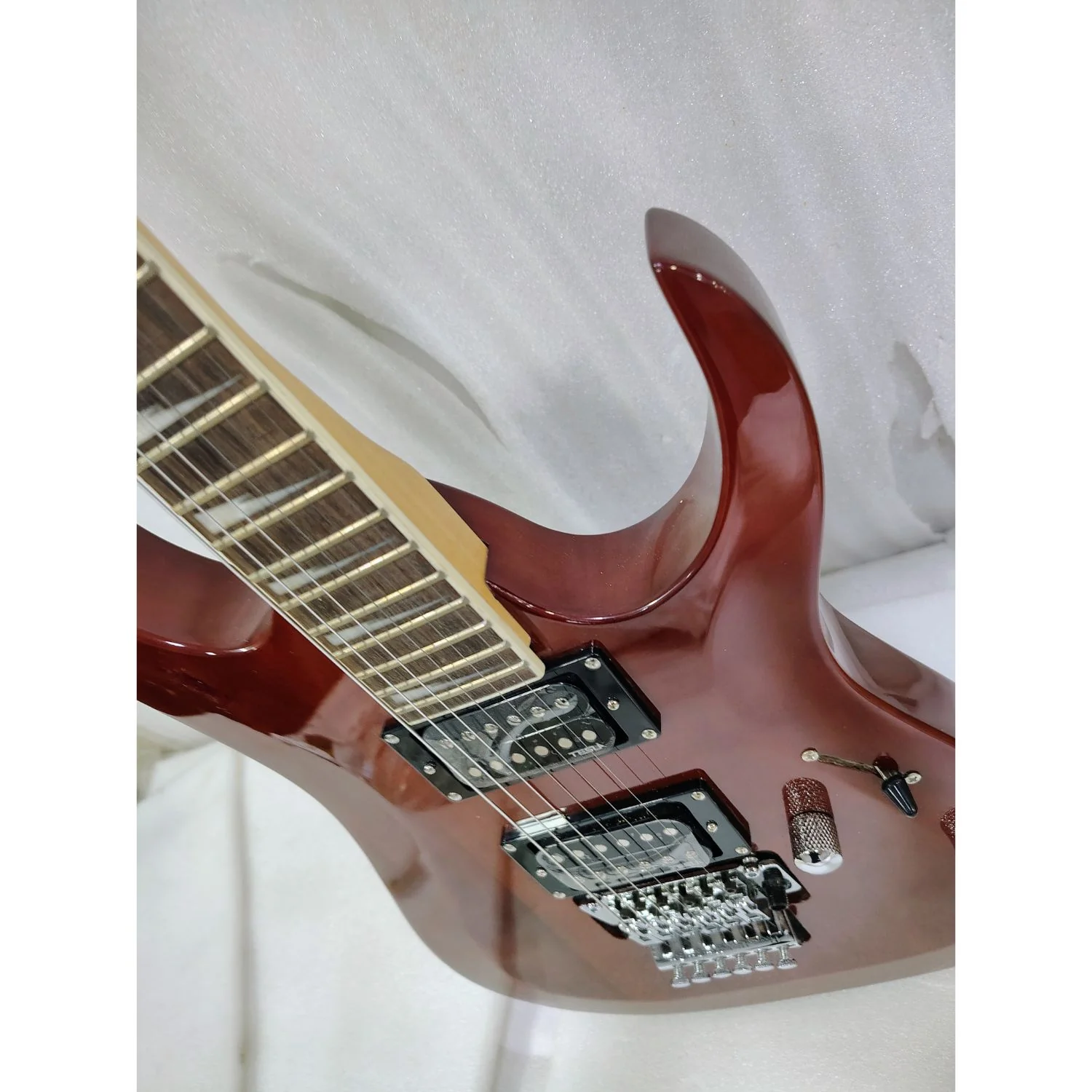 Vault Performer Pro RG 6 String Electric Guitar - High Gloss Solid Mahogany - Open Box - Image 23