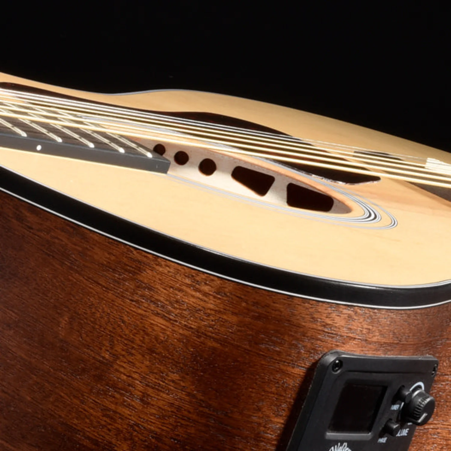 Walden O550E Natura Orchestra Electro Acoustic Guitar With Gigbag - Image 9